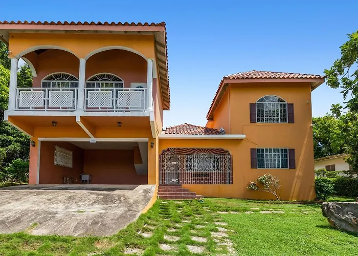 Villa Yanceylargo- 4br Jacuzzi & Mountain Views *