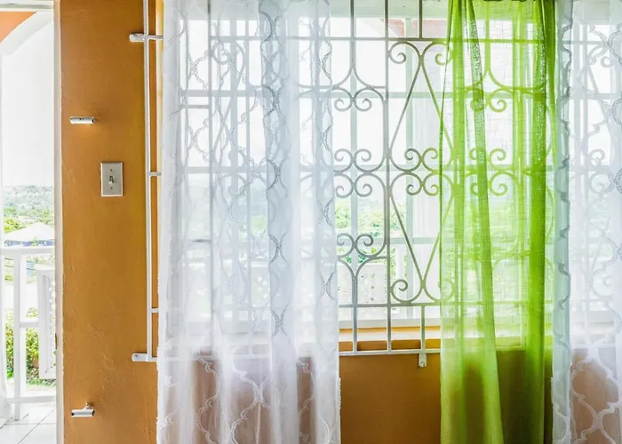 Yanceylargo- 4br Jacuzzi & Mountain Views Villa