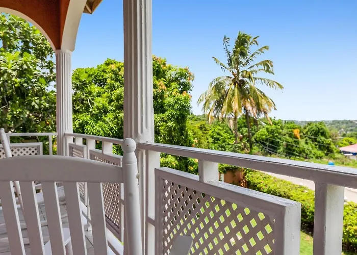 Villa Yanceylargo- 4br Jacuzzi & Mountain Views *