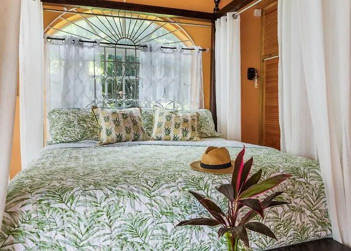Yanceylargo- 4br Jacuzzi & Mountain Views Montego Bay