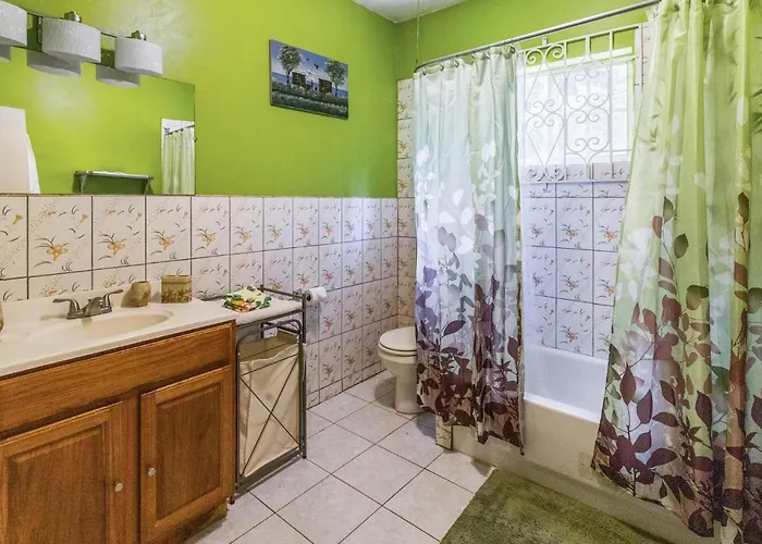Villa Yanceylargo- 4br Jacuzzi & Mountain Views